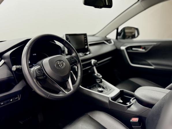 Toyota RAV4 V (XA50) с пробегом 2020 года, цена 3 400 000 рублей, 65548 км, внедорожник, Автокод Объявления