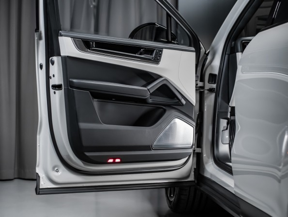 Новый Porsche Cayenne III Рестайлинг 2024 года, цена 23 472 200 рублей, внедорожник, Автокод Объявления