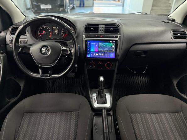 Volkswagen Polo V Рестайлинг с пробегом 2017 года, цена 999 900 рублей, 179358 км, седан, Автокод Объявления