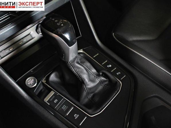 Volkswagen Tiguan II Рестайлинг с пробегом 2021 года, цена 3 057 000 рублей, 36810 км, внедорожник, Автокод Объявления