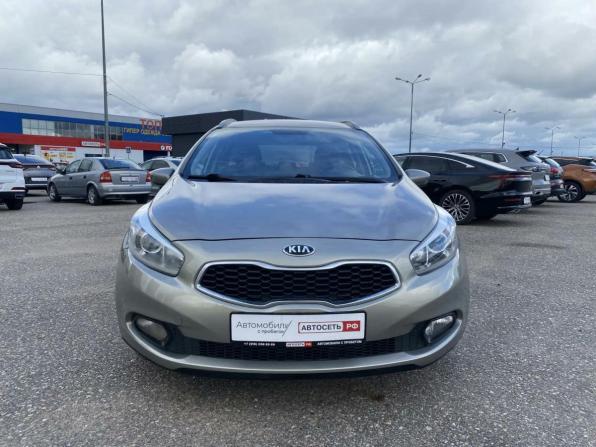 Kia Ceed II с пробегом 2015 года, цена 1 135 000 рублей, 141549 км, хэтчбек, Автокод Объявления