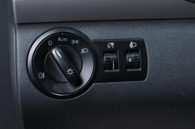Volkswagen Touran I Рестайлинг 2 с пробегом 2010 года, цена 839 000 рублей, 322000 км, компактвэн, Автокод Объявления