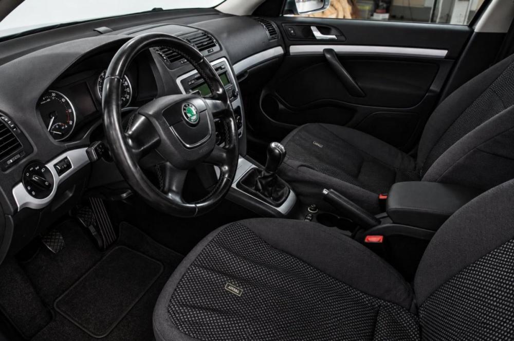 Skoda Octavia II (A5) Рестайлинг Челябинск  - изображение 10