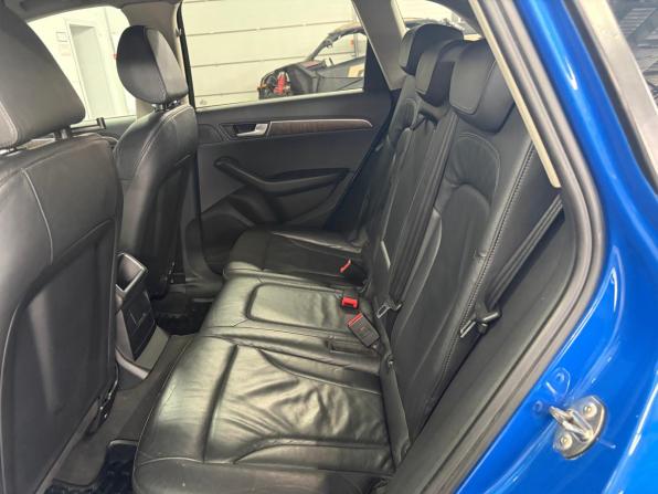 Audi Q5 I (8R) с пробегом 2009 года, цена 1 247 000 рублей, 308819 км, внедорожник, Автокод Объявления