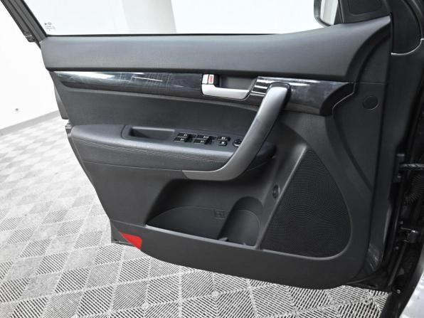 Kia Sorento II Рестайлинг с пробегом 2019 года, цена 1 599 000 рублей, 77458 км, внедорожник, Автокод Объявления