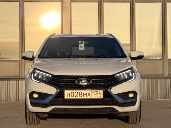Lada (ВАЗ) Vesta I Рестайлинг (NG) с пробегом 2024 года, цена 1 379 000 рублей, 56879 км, универсал, Автокод Объявления