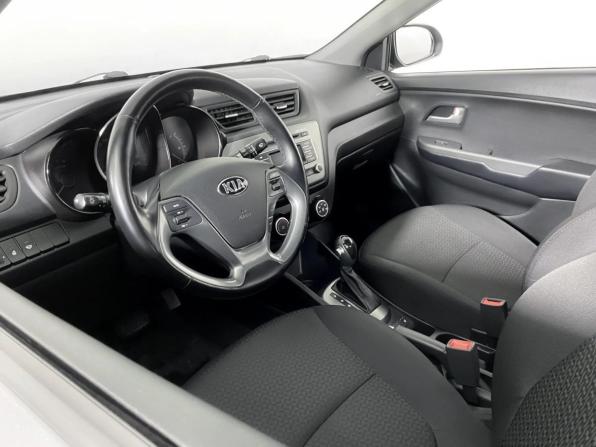 Kia Rio III Рестайлинг с пробегом 2017 года, цена 1 107 000 рублей, 105110 км, седан, Автокод Объявления