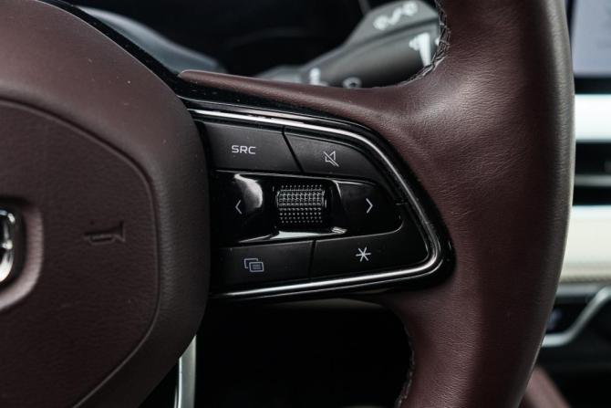 Geely Monjaro I с пробегом 2022 года, цена 3 250 000 рублей, 31272 км, внедорожник, Автокод Объявления