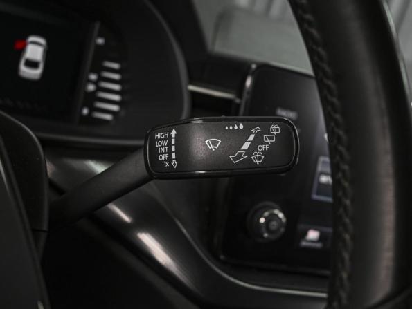 Skoda Rapid II с пробегом 2022 года, цена 2 132 000 рублей, 76575 км, лифтбек, Автокод Объявления