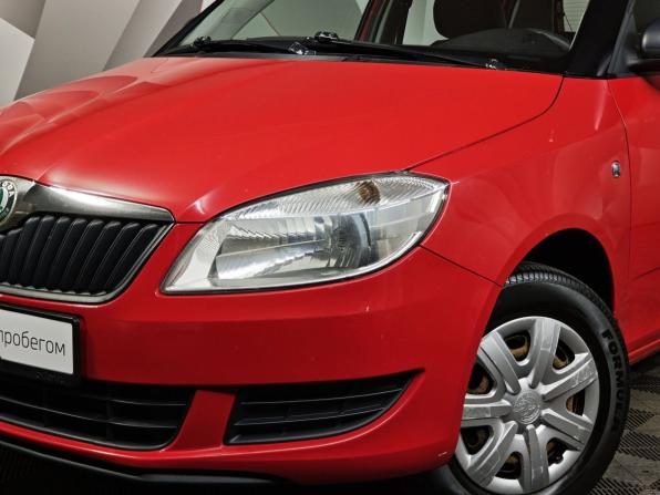 Skoda Fabia II Рестайлинг с пробегом 2011 года, цена 385 000 рублей, 172889 км, хэтчбек, Автокод Объявления