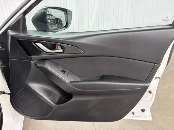 Mazda 3 III (BM) с пробегом 2014 года, цена 1 127 000 рублей, 248000 км, седан, Автокод Объявления