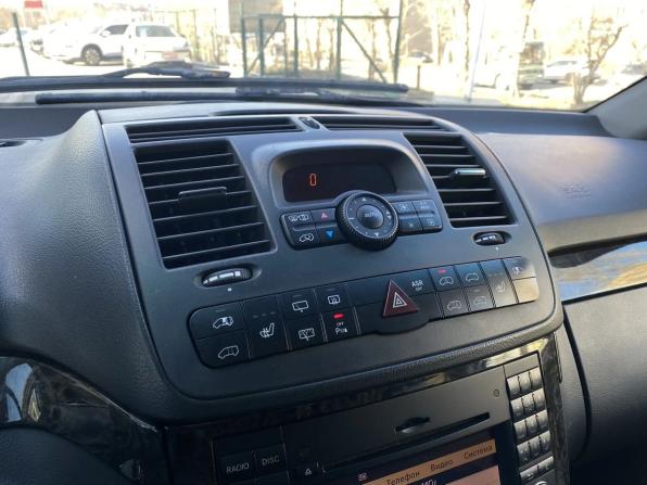 Mercedes-Benz Viano I (W639) Рестайлинг с пробегом 2013 года, цена 2 125 000 рублей, 275260 км, минивэн, Автокод Объявления