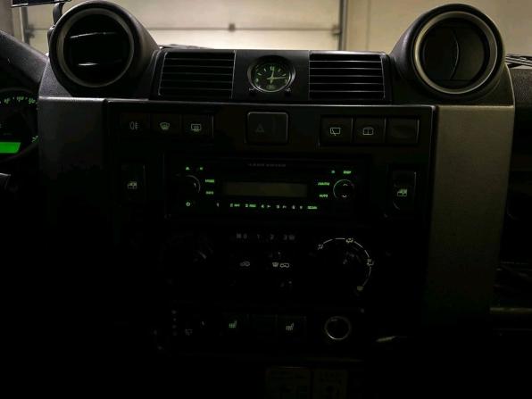Land Rover Defender I Рестайлинг с пробегом 2007 года, цена 1 899 000 рублей, 97952 км, внедорожник, Автокод Объявления