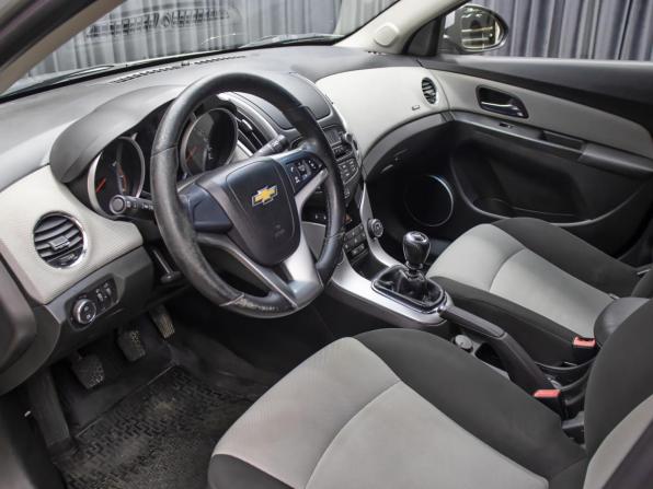 Chevrolet Cruze I Рестайлинг с пробегом 2014 года, цена 629 000 рублей, 266000 км, седан, Автокод Объявления