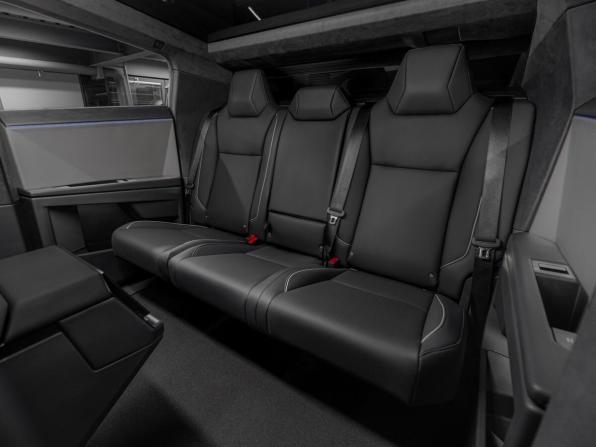 Tesla Cybertruck с пробегом 2024 года, цена 20 530 000 рублей, 140 км, пикап, Автокод Объявления
