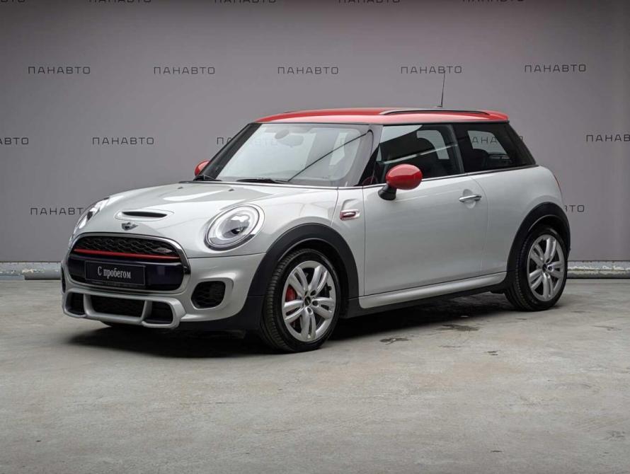Mini Hatch III (F55/F56) Москва  - изображение 1