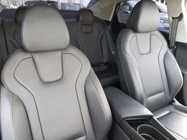 Hyundai Elantra VII (CN7) Рестайлинг с пробегом 2024 года, цена 2 300 000 рублей, 15556 км, седан, Автокод Объявления