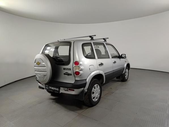 Chevrolet Niva I Рестайлинг с пробегом 2009 года, цена 415 000 рублей, 178698 км, внедорожник, Автокод Объявления