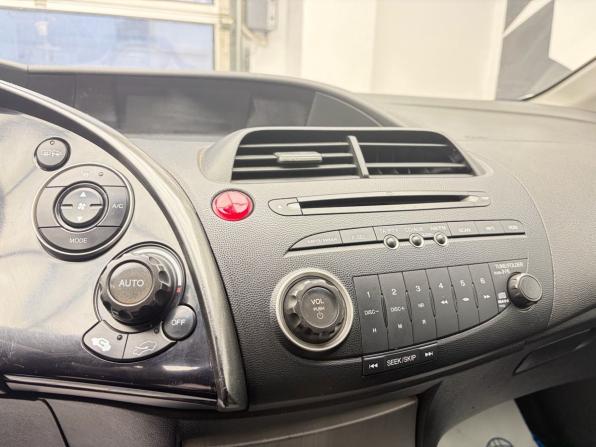 Honda Civic VIII с пробегом 2006 года, цена 455 000 рублей, 263766 км, хэтчбек, Автокод Объявления