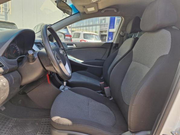 Hyundai Solaris I с пробегом 2014 года, цена 787 000 рублей, 133567 км, седан, Автокод Объявления