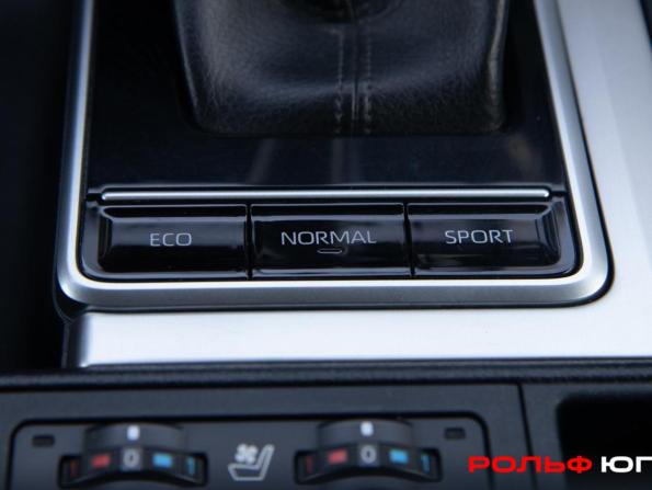 Toyota Land Cruiser Prado 150 Series Рестайлинг 3 с пробегом 2020 года, цена 6 398 000 рублей, 73333 км, внедорожник, Автокод Объявления