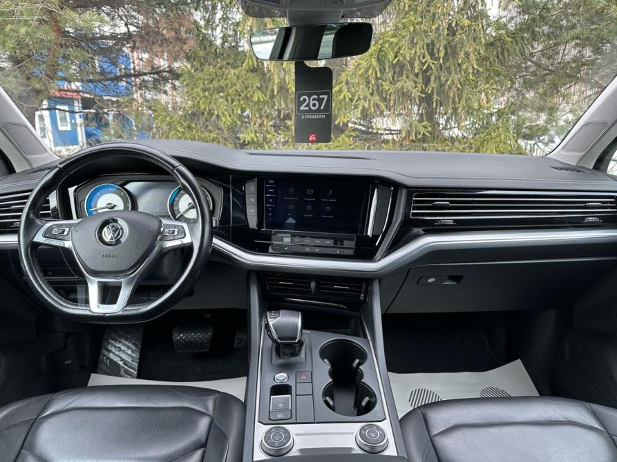 Volkswagen Touareg III Санкт-Петербург  - изображение 17