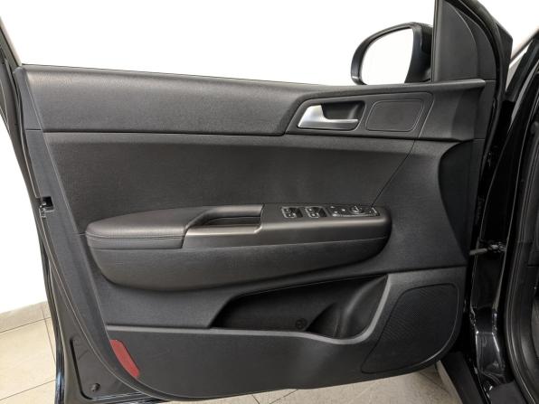 Kia Sportage IV Рестайлинг с пробегом 2021 года, цена 2 650 000 рублей, 74794 км, внедорожник, Автокод Объявления