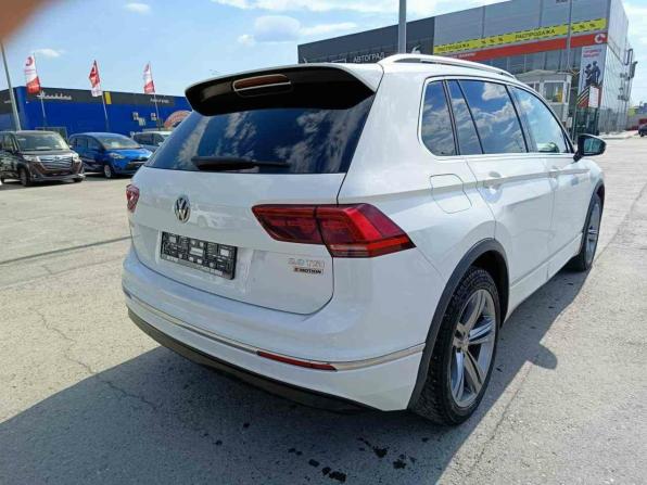 Volkswagen Tiguan II с пробегом 2018 года, цена 2 415 000 рублей, 222412 км, внедорожник, Автокод Объявления