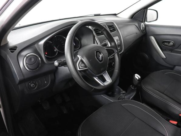 Renault Logan II Рестайлинг с пробегом 2022 года, цена 1 140 000 рублей, 38047 км, седан, Автокод Объявления