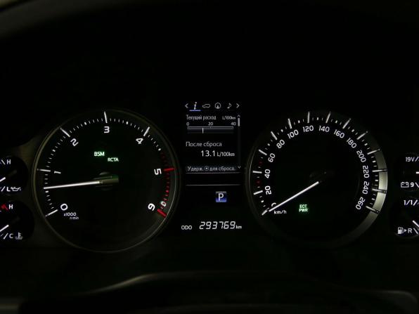 Toyota Land Cruiser 200 Series Рестайлинг 2 с пробегом 2020 года, цена 5 299 000 рублей, 293374 км, внедорожник, Автокод Объявления