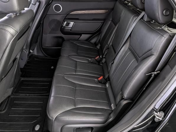 Land Rover Discovery V с пробегом 2017 года, цена 3 900 000 рублей, 95690 км, внедорожник, Автокод Объявления