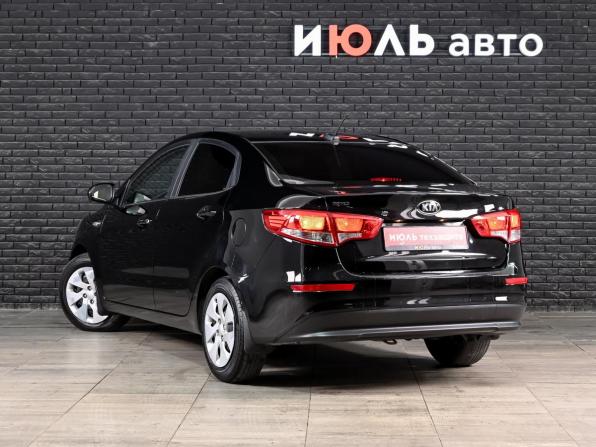 Kia Rio III Рестайлинг с пробегом 2017 года, цена 1 240 000 рублей, 104803 км, седан, Автокод Объявления
