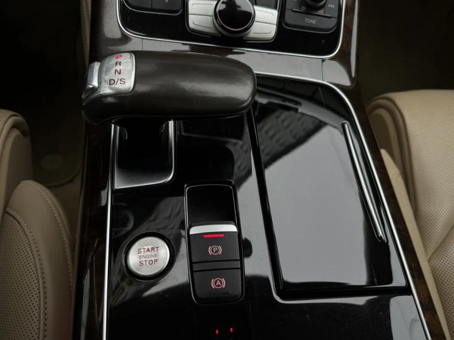 Audi A8 III (D4) Рестайлинг Екатеринбург  - изображение 17