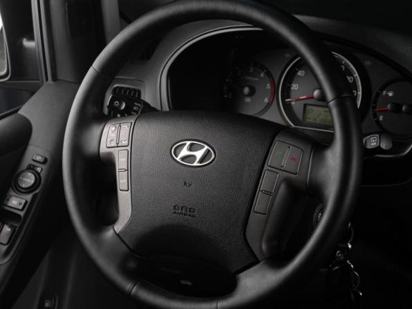 Hyundai Grand Starex I с пробегом 2014 года, цена 2 139 000 рублей, 151883 км, минивэн, Автокод Объявления