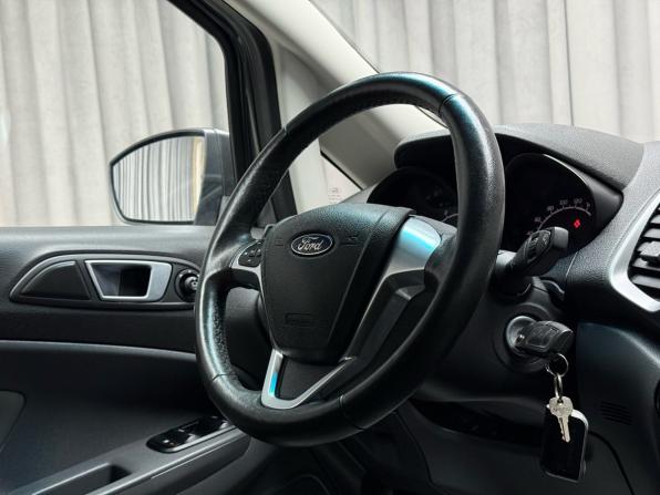 Ford EcoSport II с пробегом 2017 года, цена 1 299 000 рублей, 65897 км, внедорожник, Автокод Объявления