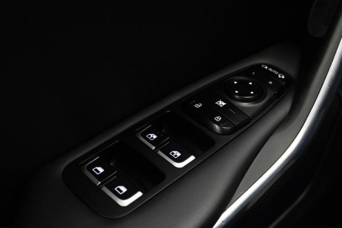 Kia Stinger I с пробегом 2018 года, цена 2 349 000 рублей, 160811 км, лифтбек, Автокод Объявления
