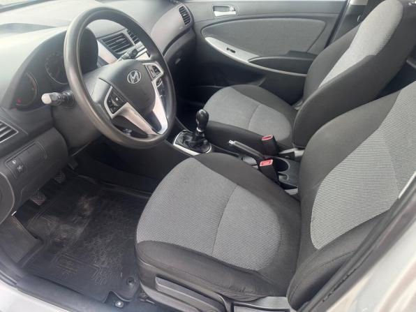 Hyundai Solaris I с пробегом 2012 года, цена 649 900 рублей, 185502 км, хэтчбек, Автокод Объявления