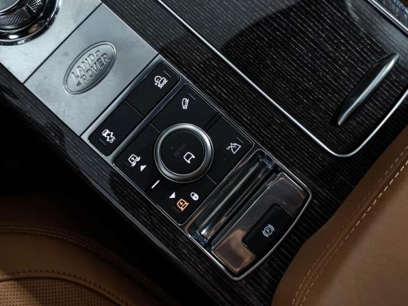 Land Rover Range Rover IV Рестайлинг с пробегом 2018 года, цена 5 590 000 рублей, 173800 км, внедорожник, Автокод Объявления