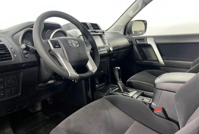 Toyota Land Cruiser Prado 150 Series Рестайлинг 1 с пробегом 2016 года, цена 3 600 000 рублей, 178869 км, внедорожник, Автокод Объявления