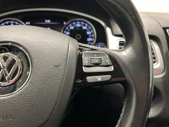 Volkswagen Touareg II Рестайлинг с пробегом 2015 года, цена 2 999 000 рублей, 156568 км, внедорожник, Автокод Объявления