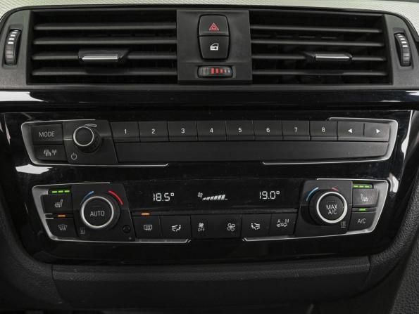 BMW 3 серии VI (F3x) Рестайлинг с пробегом 2017 года, цена 2 356 880 рублей, 185200 км, седан, Автокод Объявления