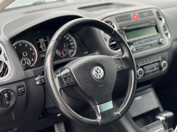 Volkswagen Tiguan I с пробегом 2010 года, цена 899 000 рублей, 179695 км, внедорожник, Автокод Объявления