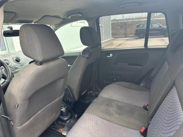 Ford Fusion I Рестайлинг с пробегом 2006 года, цена 399 000 рублей, 216000 км, хэтчбек, Автокод Объявления