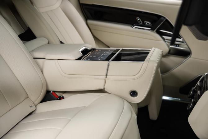 Новый Land Rover Range Rover V 2026 года, цена 26 800 000 рублей, внедорожник, Автокод Объявления