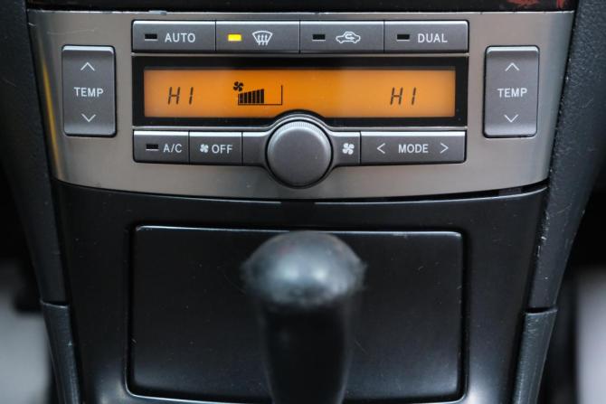 Toyota Avensis II с пробегом 2003 года, цена 549 000 рублей, 379000 км, седан, Автокод Объявления