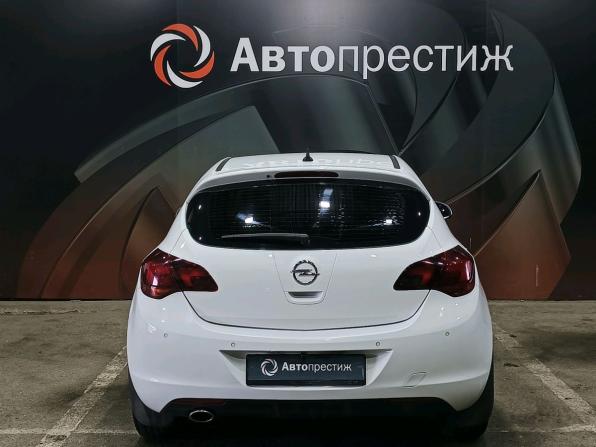 Opel Astra J с пробегом 2010 года, цена 550 000 рублей, 220000 км, универсал, Автокод Объявления