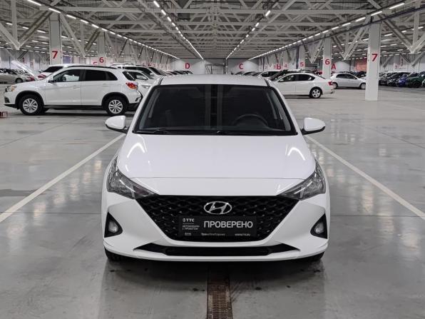 Hyundai Solaris II Рестайлинг с пробегом 2021 года, цена 1 410 000 рублей, 62639 км, седан, Автокод Объявления