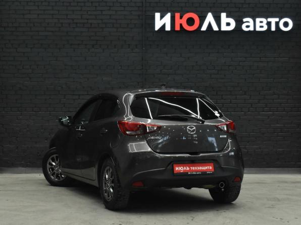 Mazda Demio IV (DJ) с пробегом 2018 года, цена 1 320 000 рублей, 51450 км, хэтчбек, Автокод Объявления