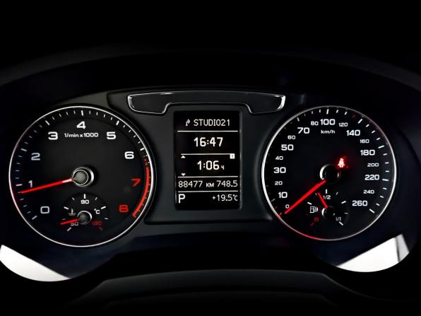 Audi Q3 I (8U) Рестайлинг с пробегом 2015 года, цена 2 005 000 рублей, 88475 км, внедорожник, Автокод Объявления