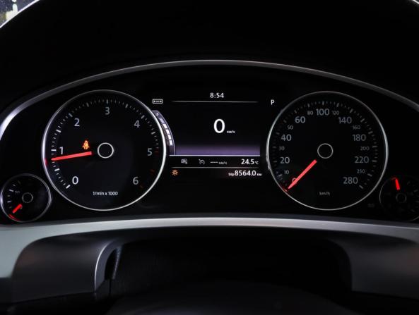 Volkswagen Touareg II Рестайлинг с пробегом 2015 года, цена 2 690 000 рублей, 213533 км, внедорожник, Автокод Объявления